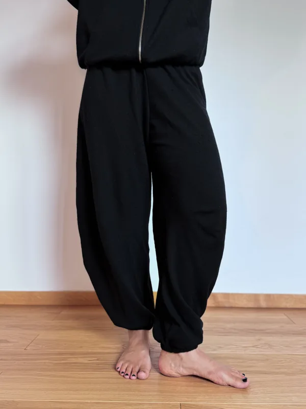 MERINO BALLOON PANTS Damskie spodnie z wełny merino — Basic Wool
