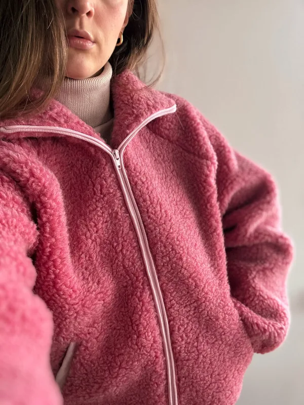 20% Damska kurtka Teddy różowa — Basic Wool