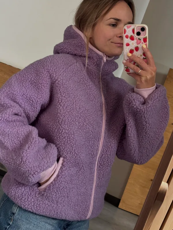 20% Damska kurtka z kapturem fioletowa — Basic Wool