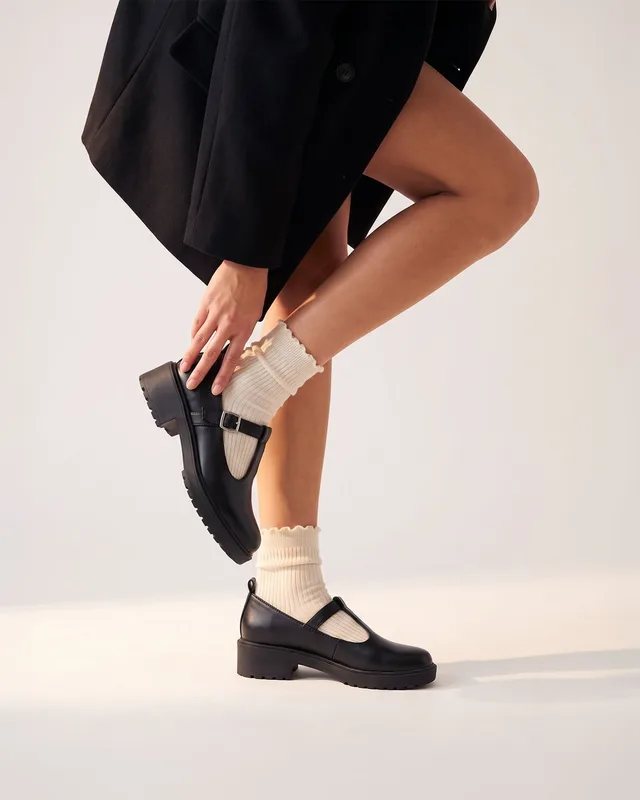 Czarne buty Mary Jane damskie ze skóry roślinnej – Curtsy — BOHEMA