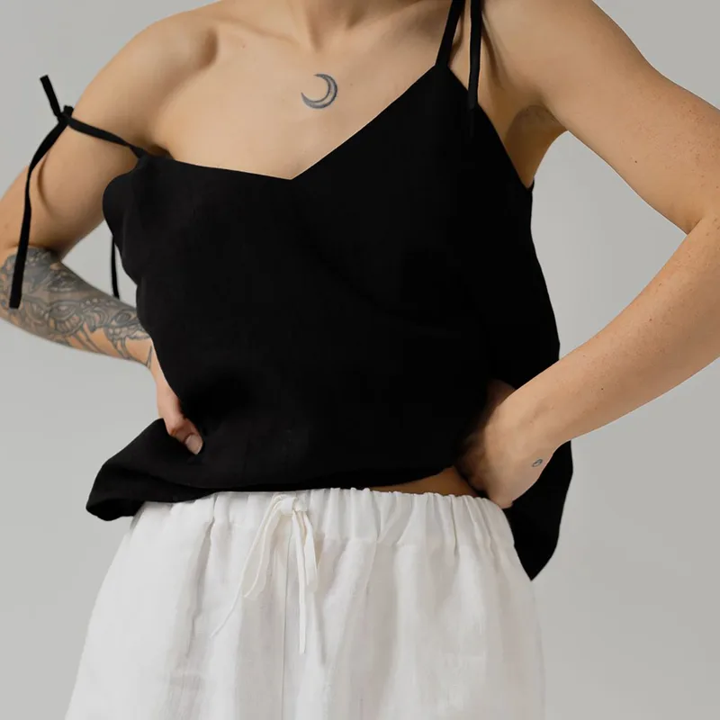 Lniany czarny top na ramiączkach CÉLIE / BLACK — Figa Shop