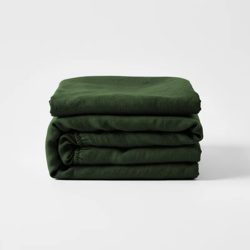 Prześcieradło lniane z gumką / lush green — Figa Shop