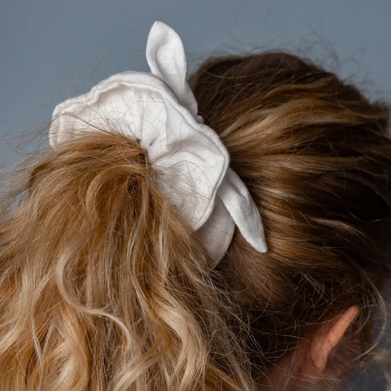 Frotka lniana scrunchie / white — Figa Shop