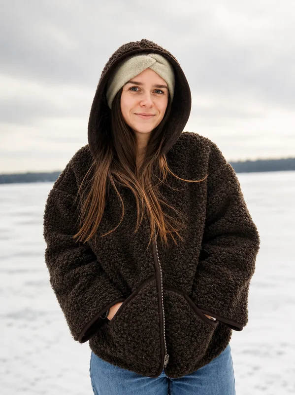 Damska kurtka bluza z wełny merino z kapturem 100% merino – czekolada — GIGULEK