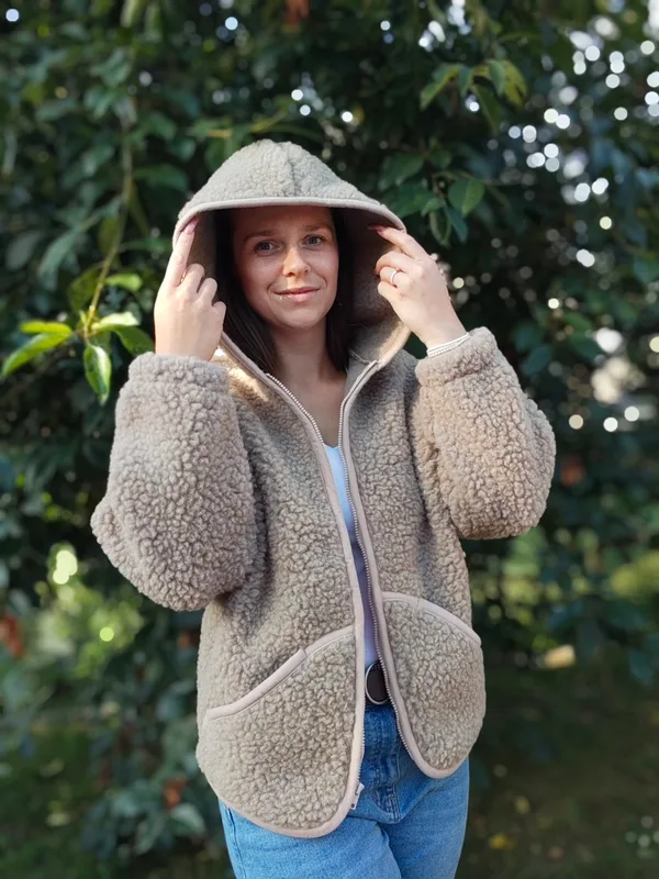 Damska kurtka bluza z wełny merino z kapturem 100% merino – dębowa mankiety — GIGULEK