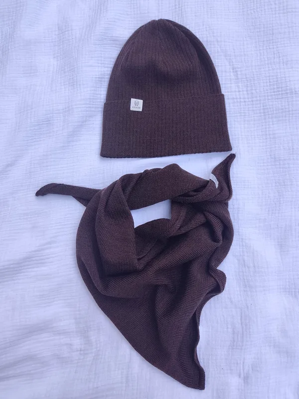 Czapka i chusta Ayla ze 100% wełny merino – czekolada — GIGULEK