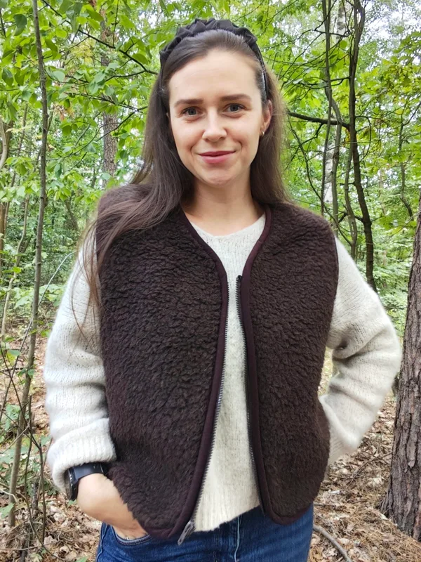 Wełniana kamizelka bezrękawnik Elin 100% merino – czekolada — GIGULEK