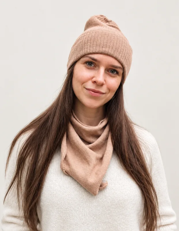 Czapka Ayla 100% wełny merino – karmel — GIGULEK