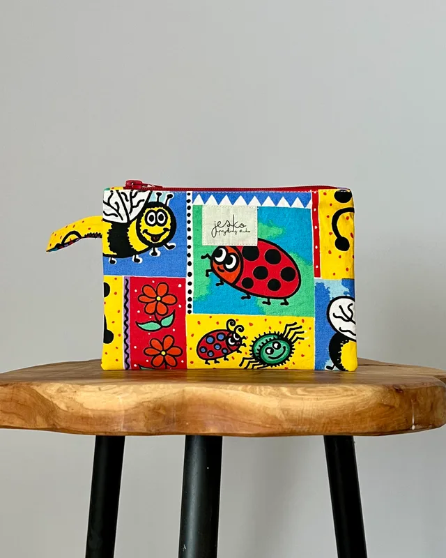 Saszetka robaki 2. — Jesko Studio