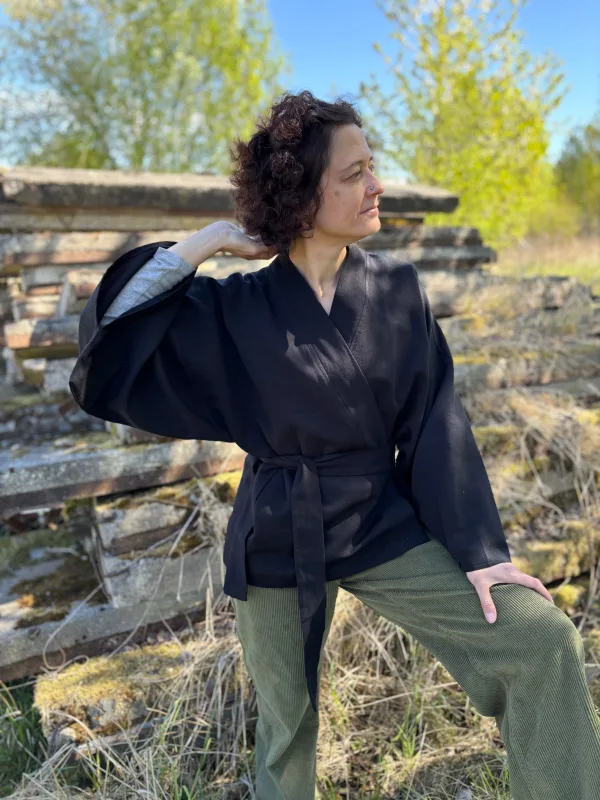 Kimono bawełniano konopne czarne — KOMBINAT