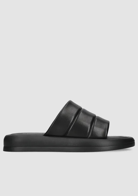 Czarne klapki Lotta — Konopka Shoes