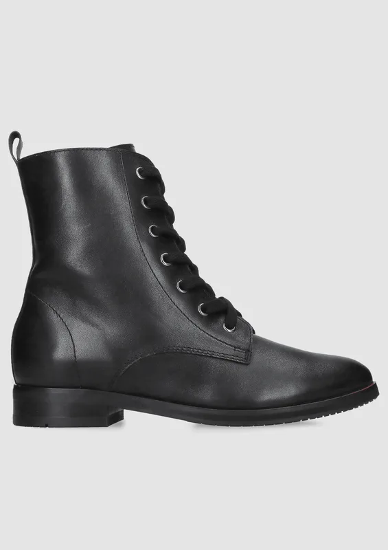 Czarne botki Cornelie — Konopka Shoes