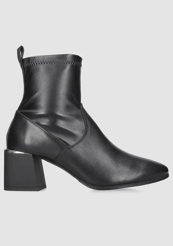 Czarne botki Frigg — Konopka Shoes
