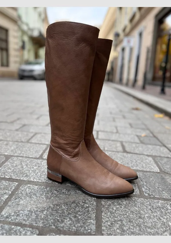 Brązowe kozaki Charlotte — Konopka Shoes