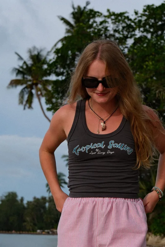 Bokserka Tropical Sailing — Last Sunny Days