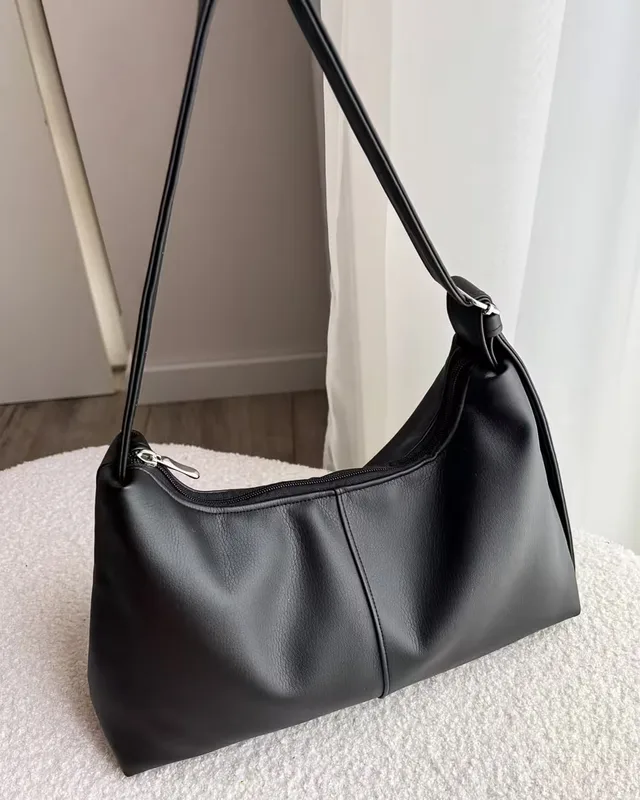 Torebka Slouchy MIA Black — Laveni