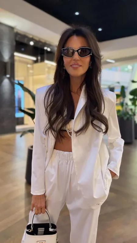 Suit — Effortless Elegance — Lia