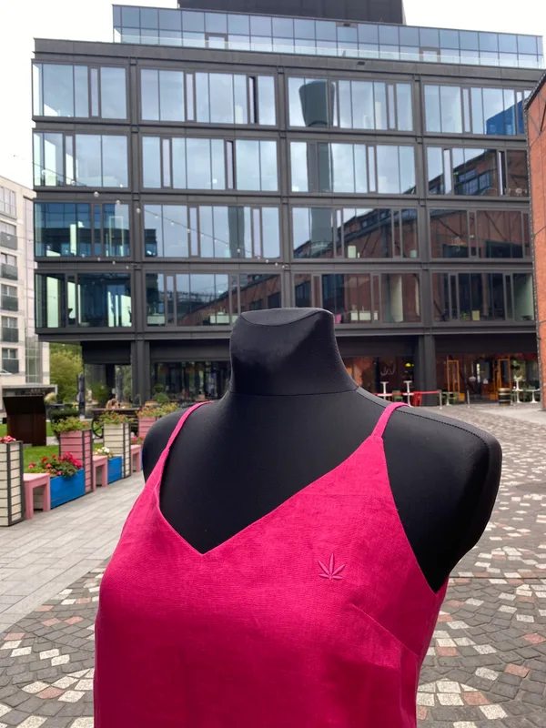 Długa Sukienka z konopi Palma magenta fuksja różowa — Malia