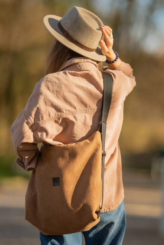 Torebko plecak EasyBAG karmelowe love — MOKA