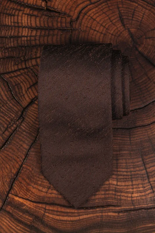 Krawat jedwabny z szantungu brązowy (tobacco brown) — Morgan & Ness