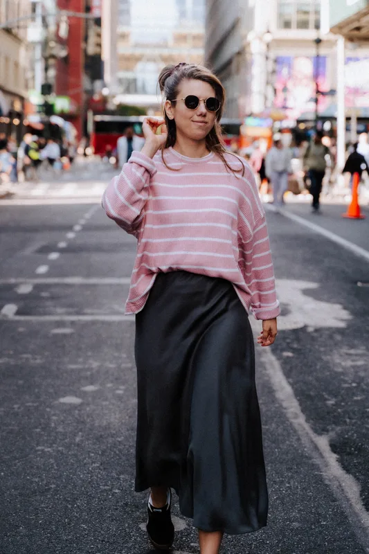 Sweter w paski soft pink — Nomade