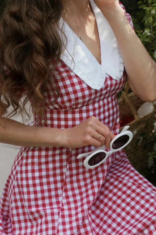 Sukienka midi Lisa – Gingham z retro kołnierzem, w kratkę — Poplin Warsaw