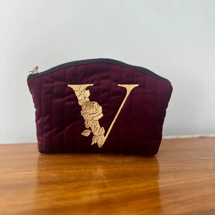 Kosmetyczka PIK Bordowa „V” — RUDNIK