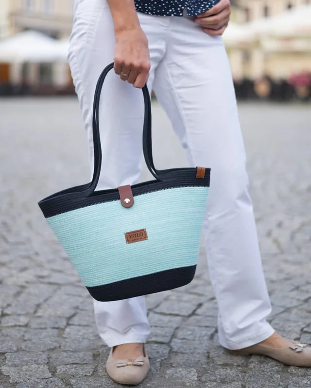 Paula Mięta z czarnym midi — YOLO Bags by JO
