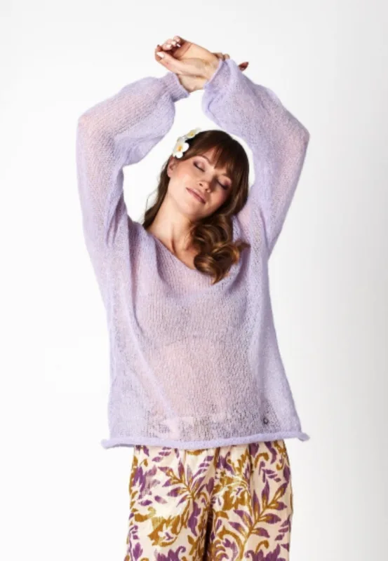 Lekki sweter oversize z wełniany Gili Fioletowy — You by Tokarska