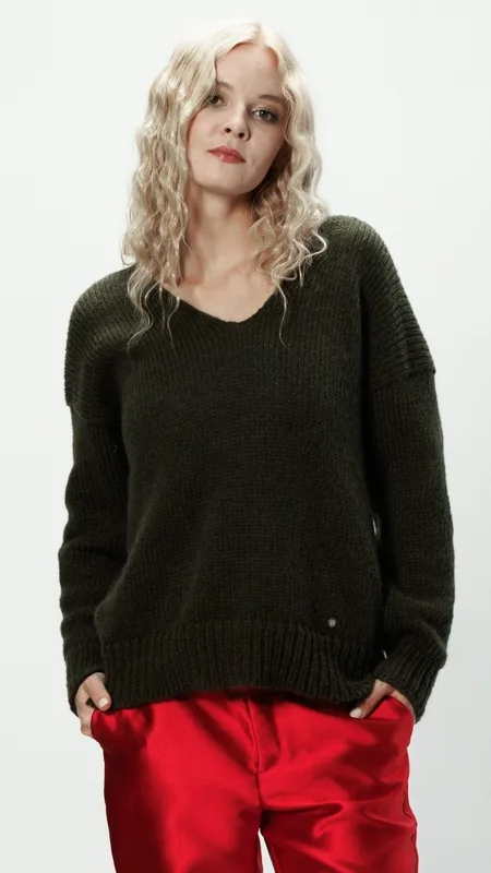 Sweter z wełny alpaki Mia Khaki — You by Tokarska