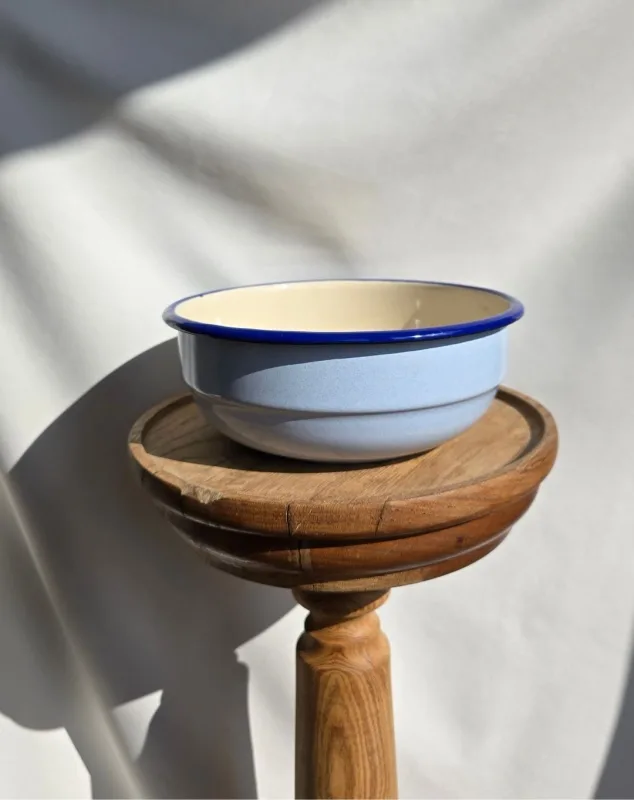 Miska Emaliowana ◦ średnia ◦ 20 cm ◦ Błękitny piasek ◦ — ZACHWYT